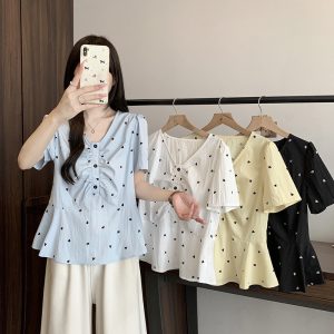 Plus Size Sweet V-Neck Heart Short Sleeve Top Summer 2026 - Style 601ea2