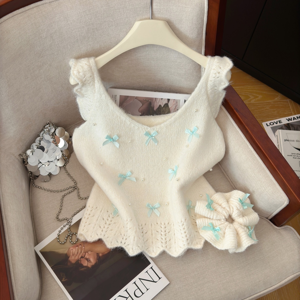 Women's Beaded Bow Knit Vest Sleeveless Pullover Top - Image 4